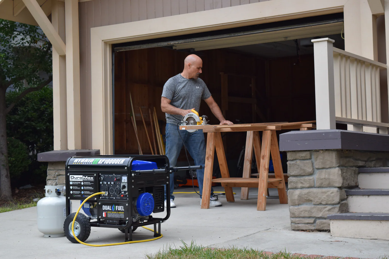 10,000 Watt Dual Fuel Portable Generator - Image 22