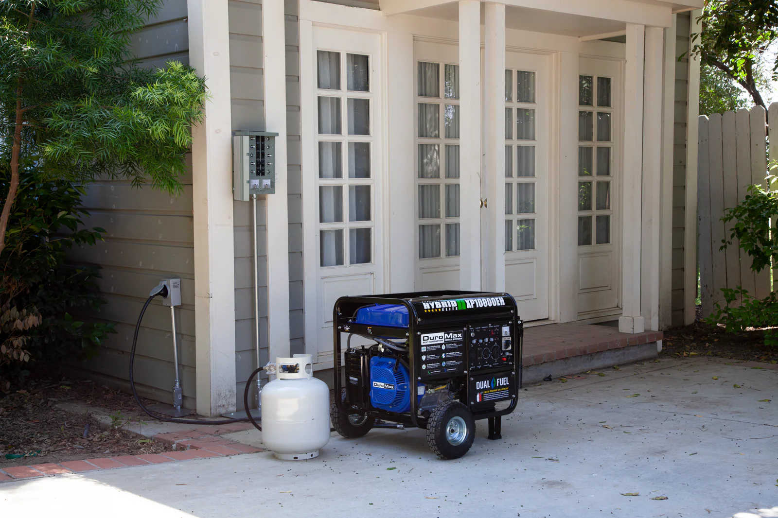 10,000 Watt Dual Fuel Portable Generator - Image 32