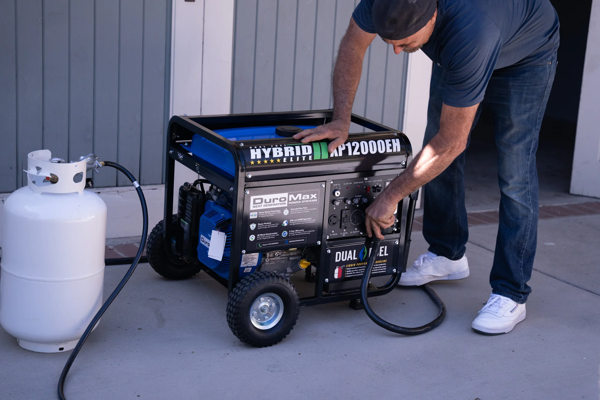 12,000 Watt Dual Fuel Portable Generator - Image 14