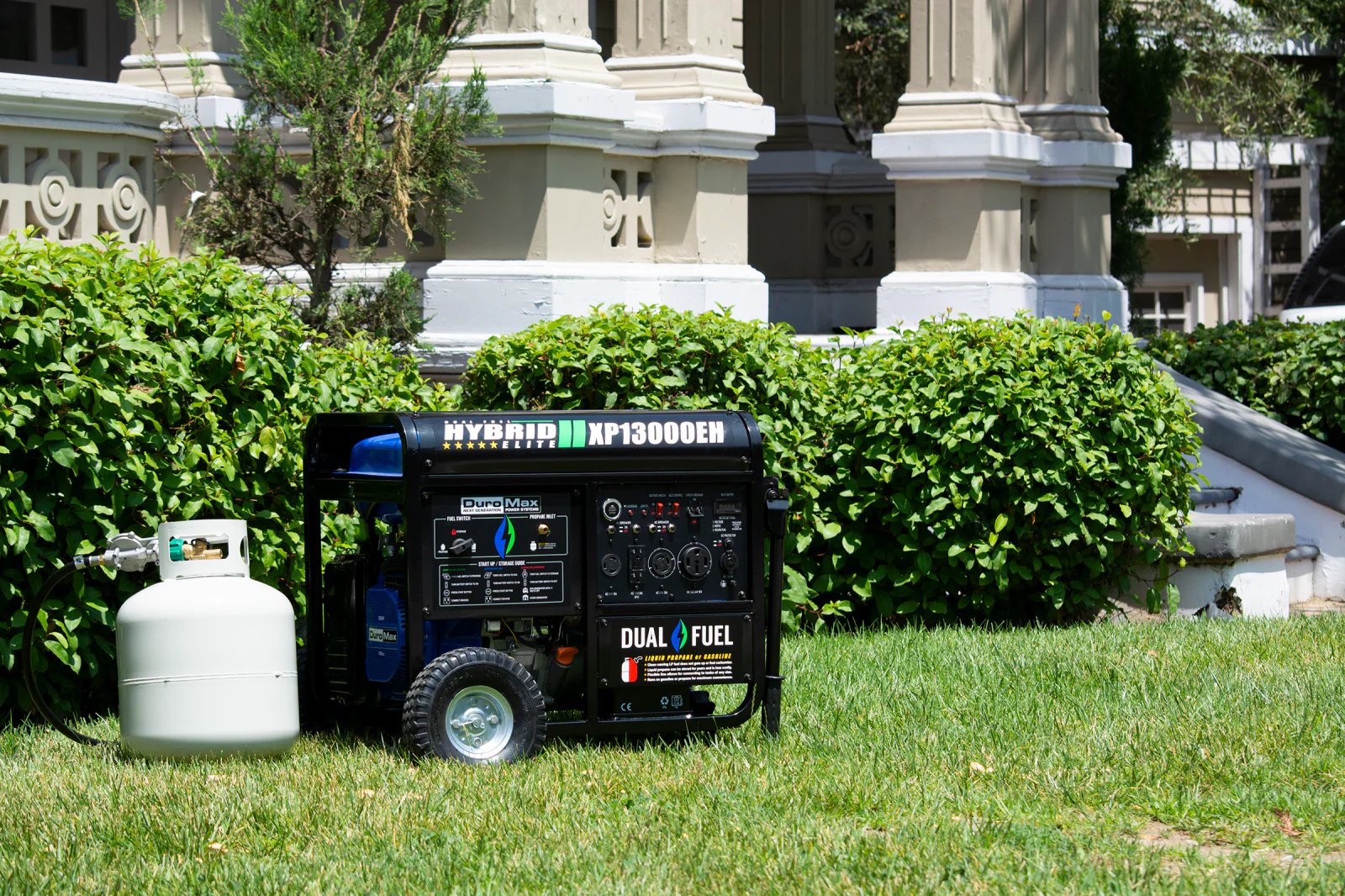 13,000 Watt Dual Fuel Portable Generator - Image 23