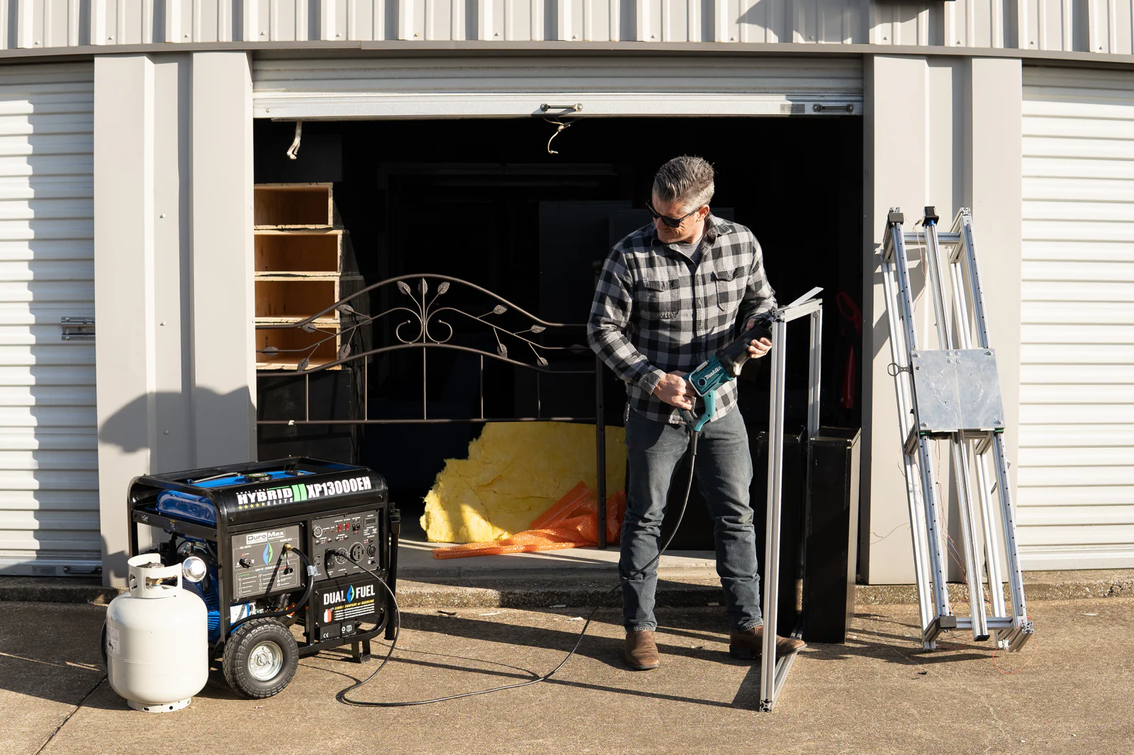 13,000 Watt Dual Fuel Portable Generator - Image 26