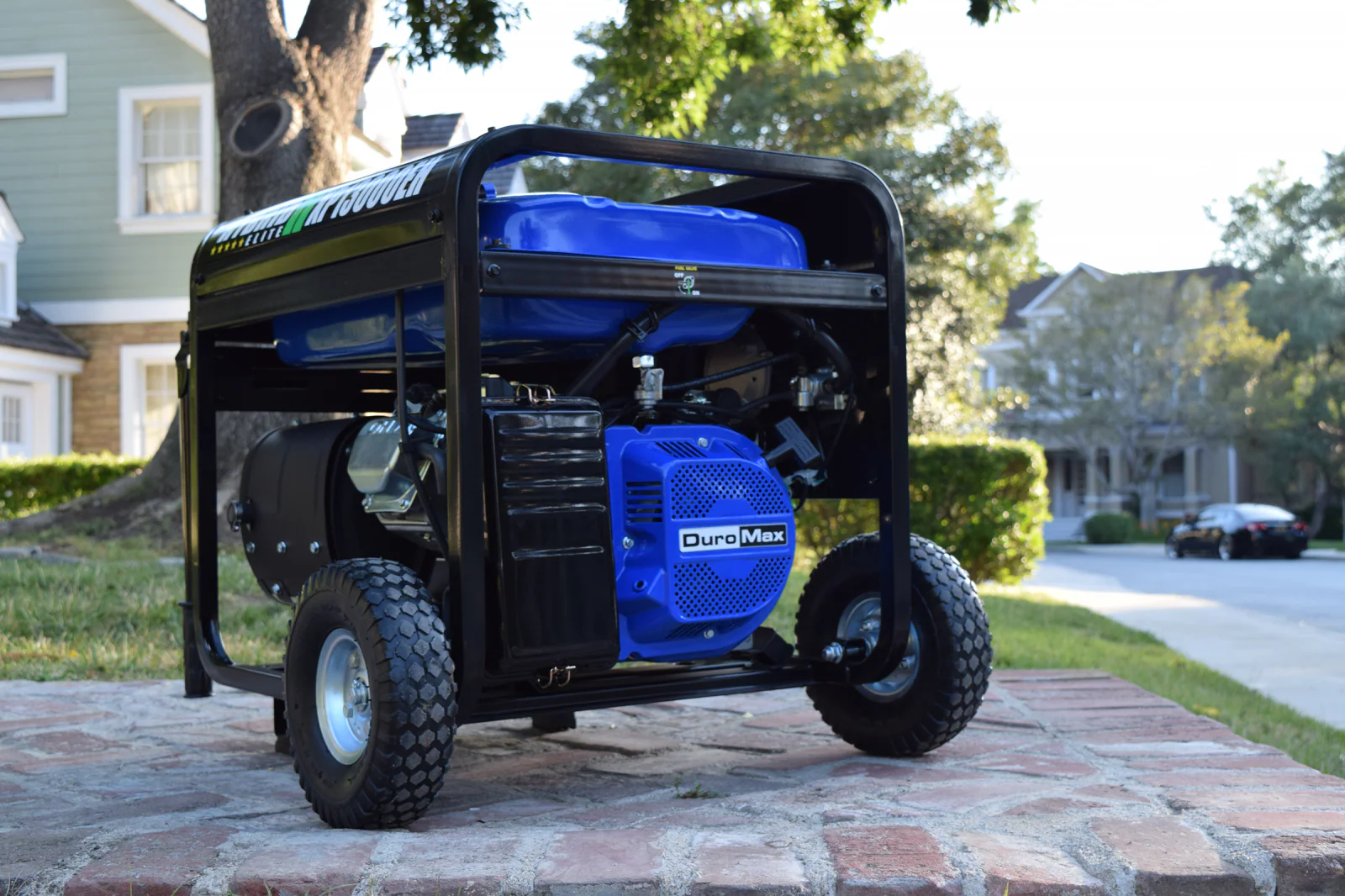 13,000 Watt Dual Fuel Portable Generator - Image 33