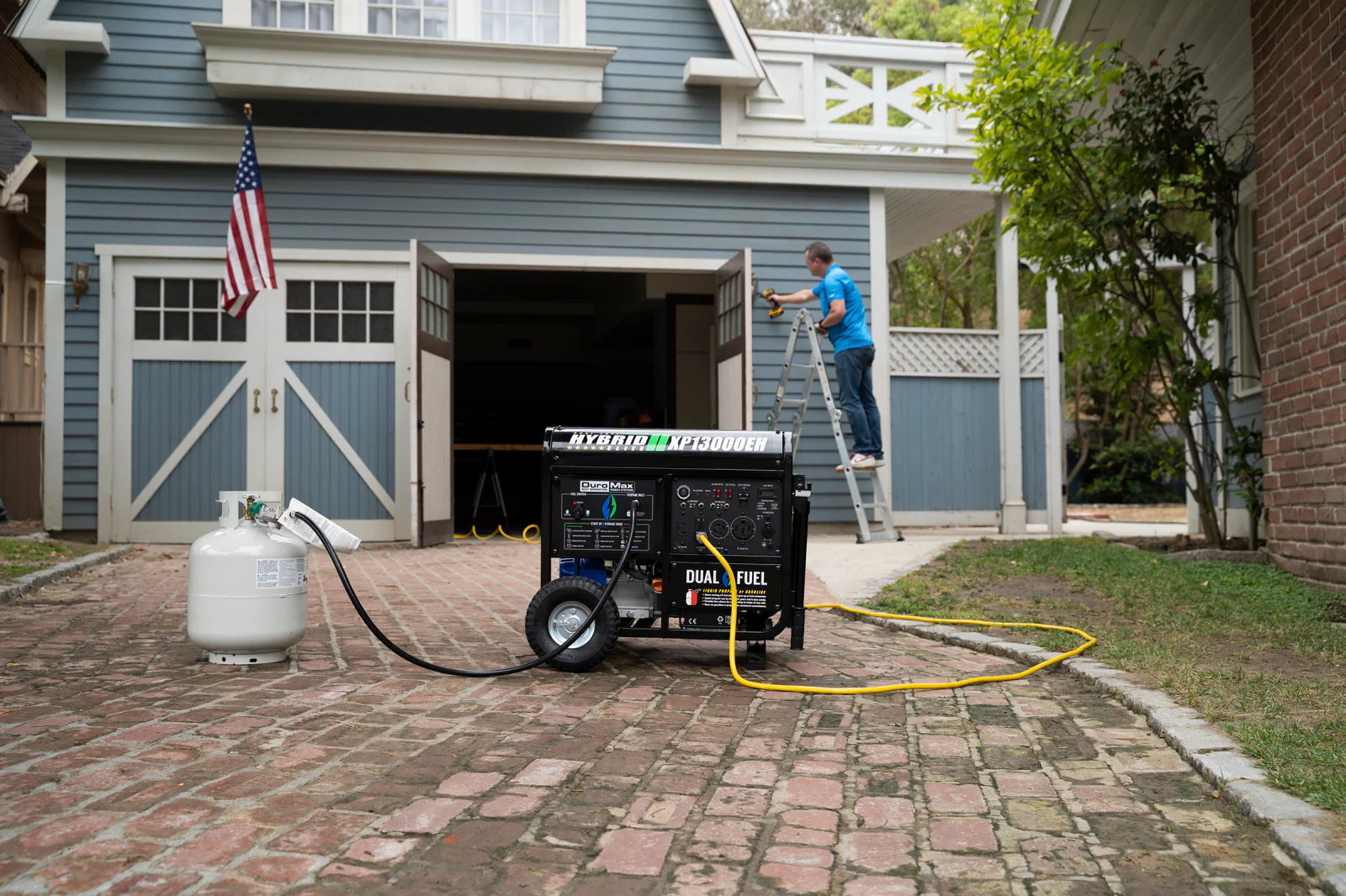 13,000 Watt Dual Fuel Portable Generator - Image 34