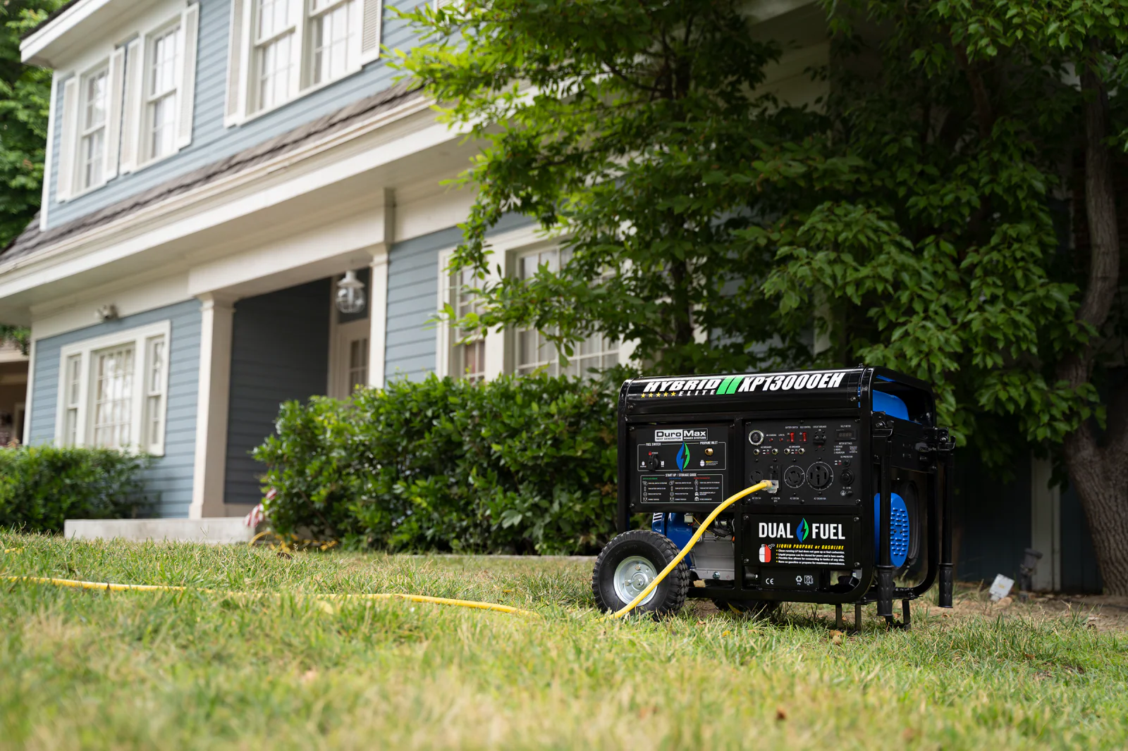 13,000 Watt Dual Fuel Portable Generator - Image 36