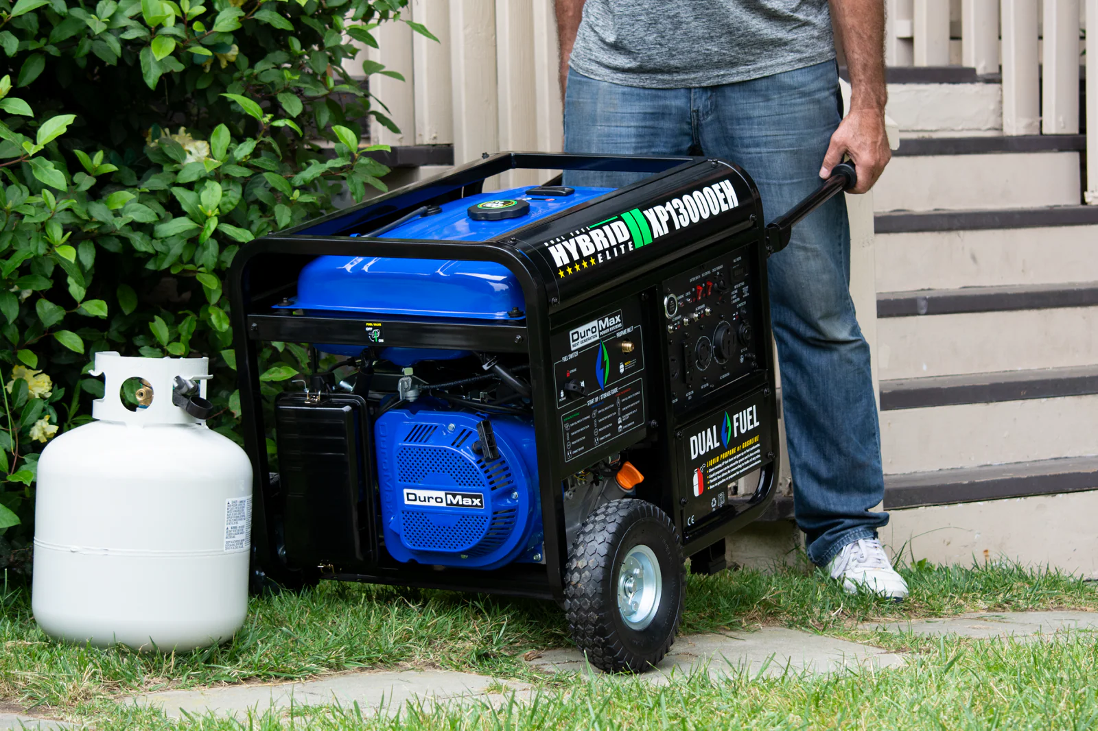 13,000 Watt Dual Fuel Portable Generator - Image 43