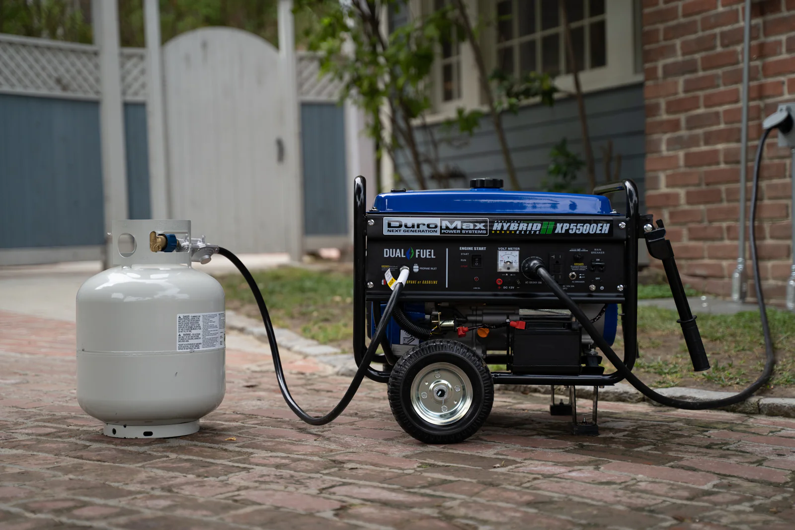 5,500 Watt Dual Fuel Portable Generator - Image 17