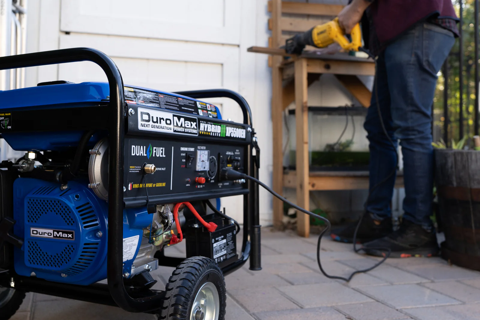 5,500 Watt Dual Fuel Portable Generator - Image 18