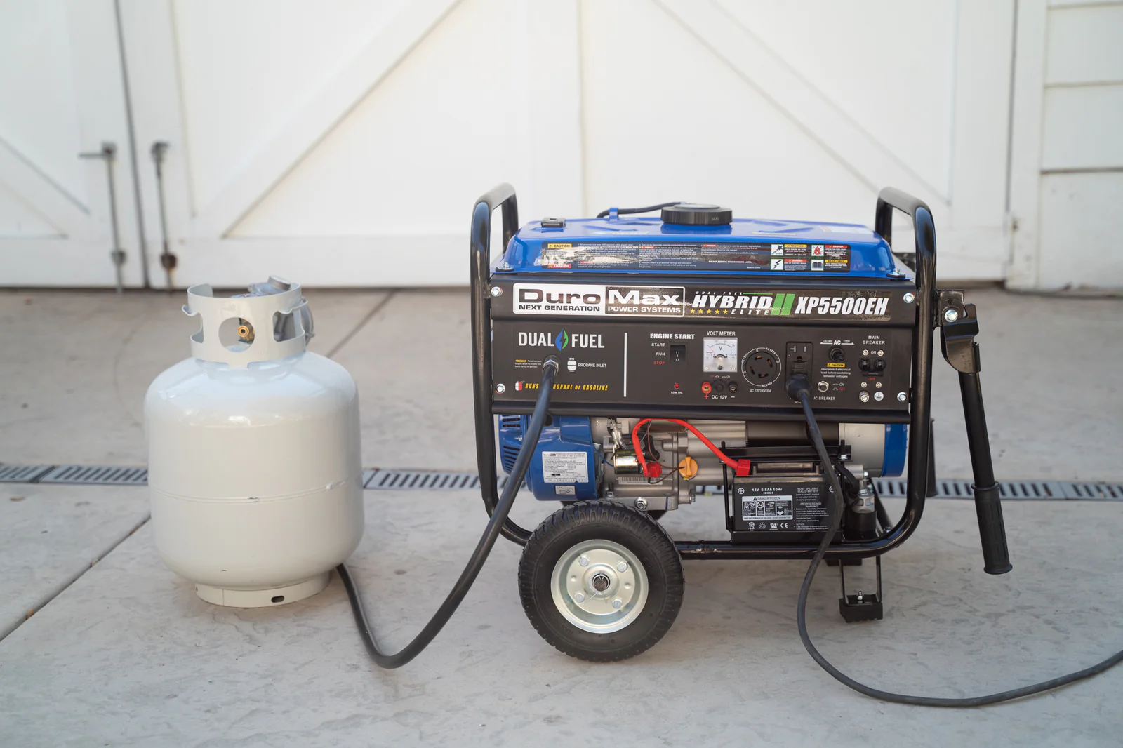 5,500 Watt Dual Fuel Portable Generator - Image 19