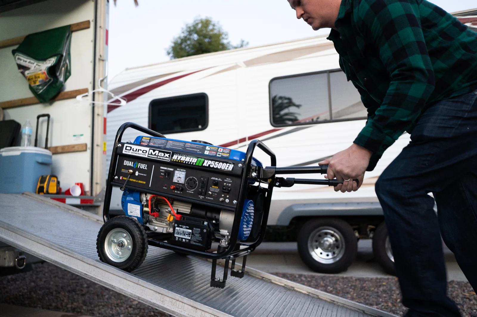 5,500 Watt Dual Fuel Portable Generator - Image 23