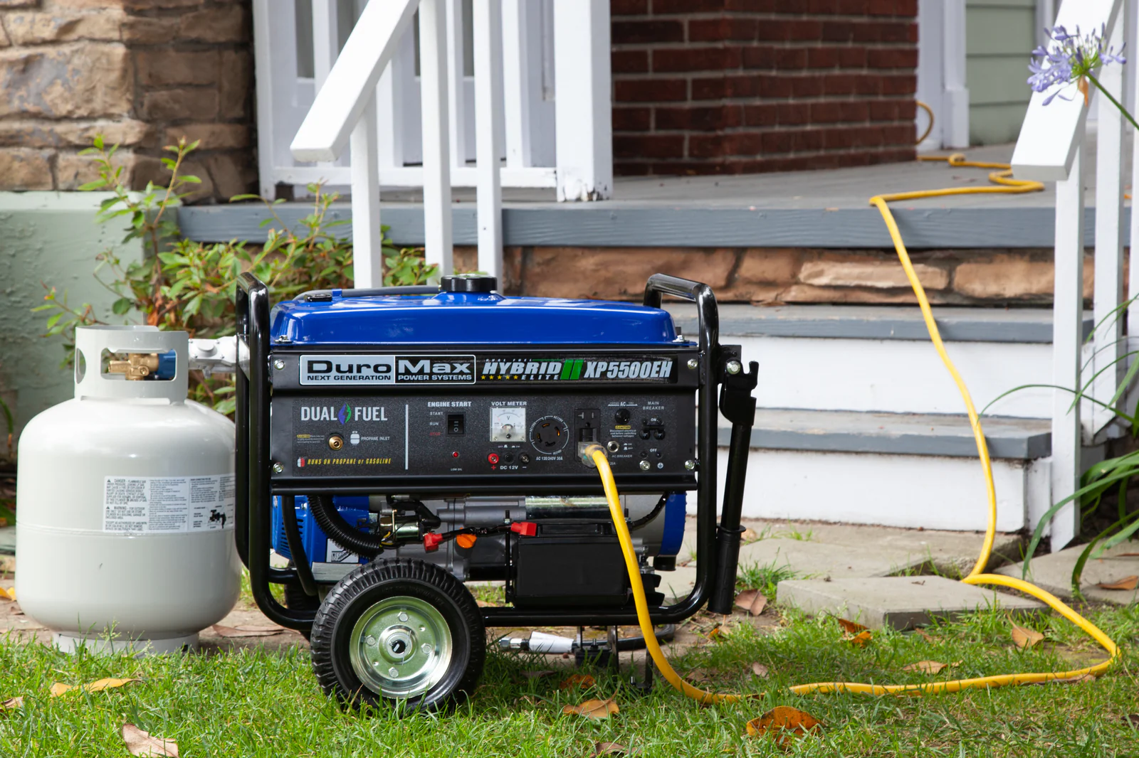 5,500 Watt Dual Fuel Portable Generator - Image 36