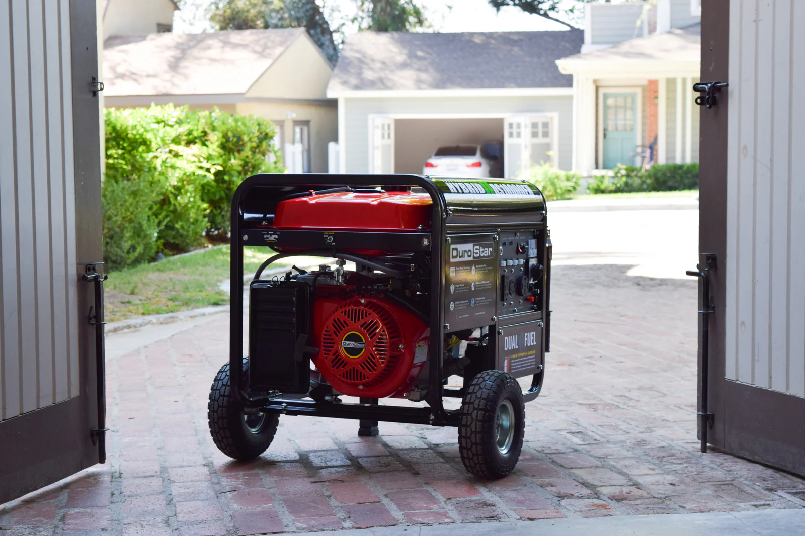 10,000 Watt Dual Fuel Portable Generator - Image 20