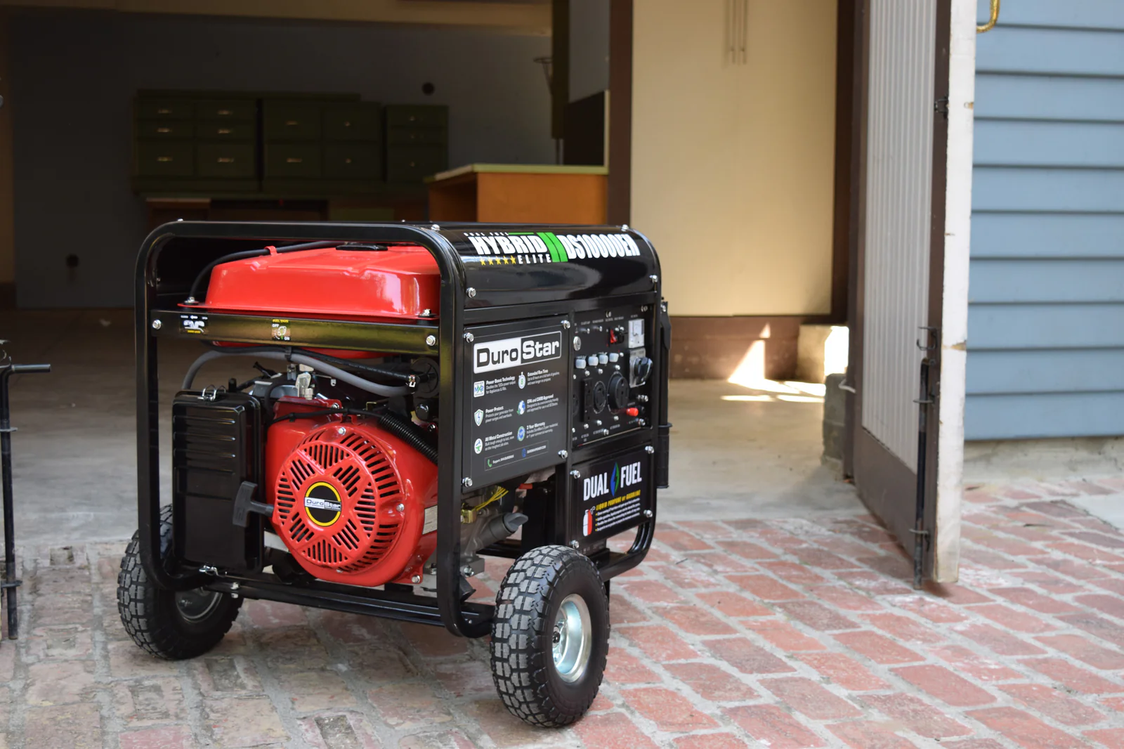 10,000 Watt Dual Fuel Portable Generator - Image 22